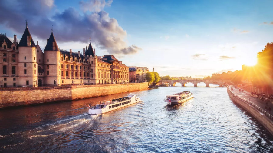 Seine, Paris & Monet's Garden Discovery River Cruise